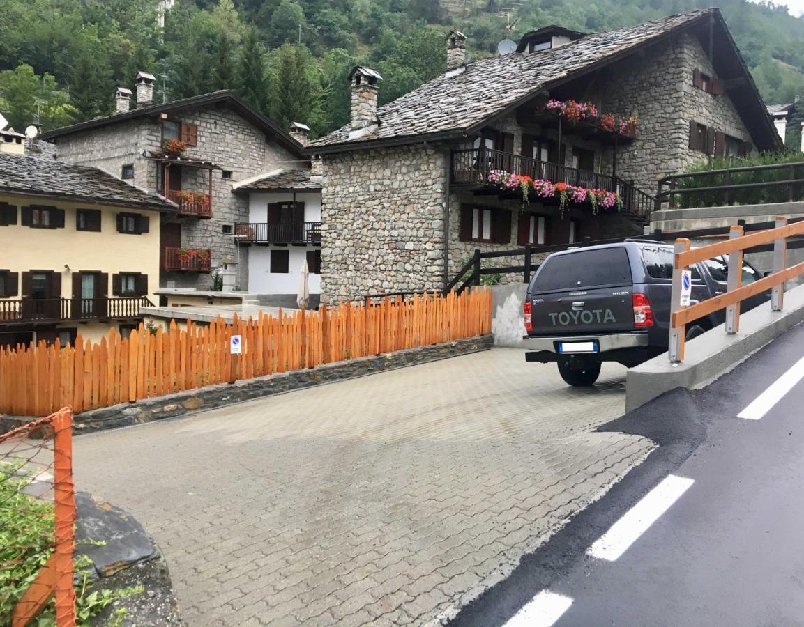 Casa Ornella Apartment Courmayeur Bagian luar foto