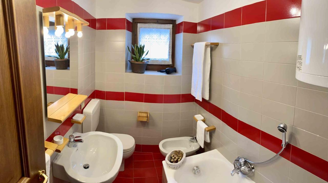 Casa Ornella Apartment Courmayeur Bagian luar foto
