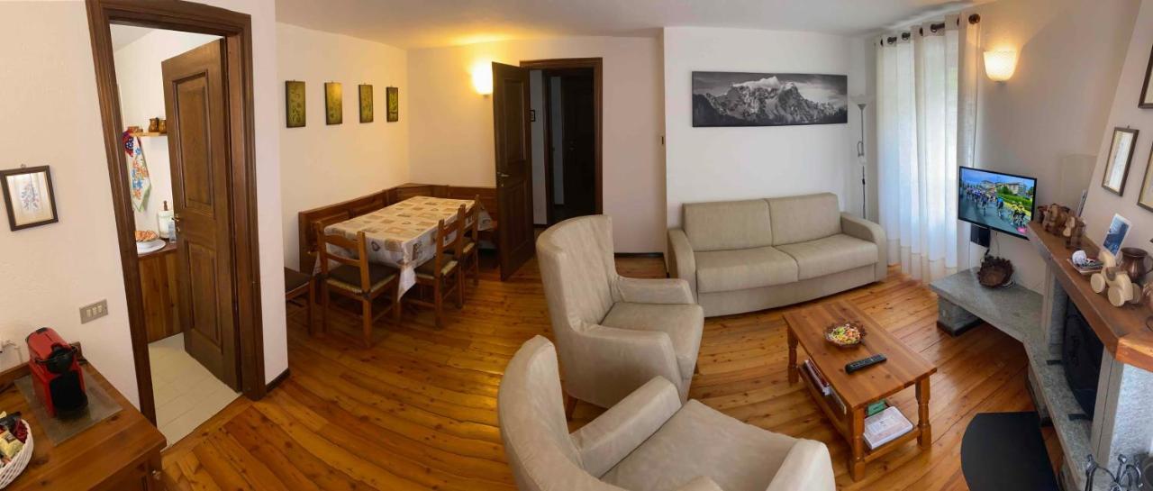 Casa Ornella Apartment Courmayeur Bagian luar foto